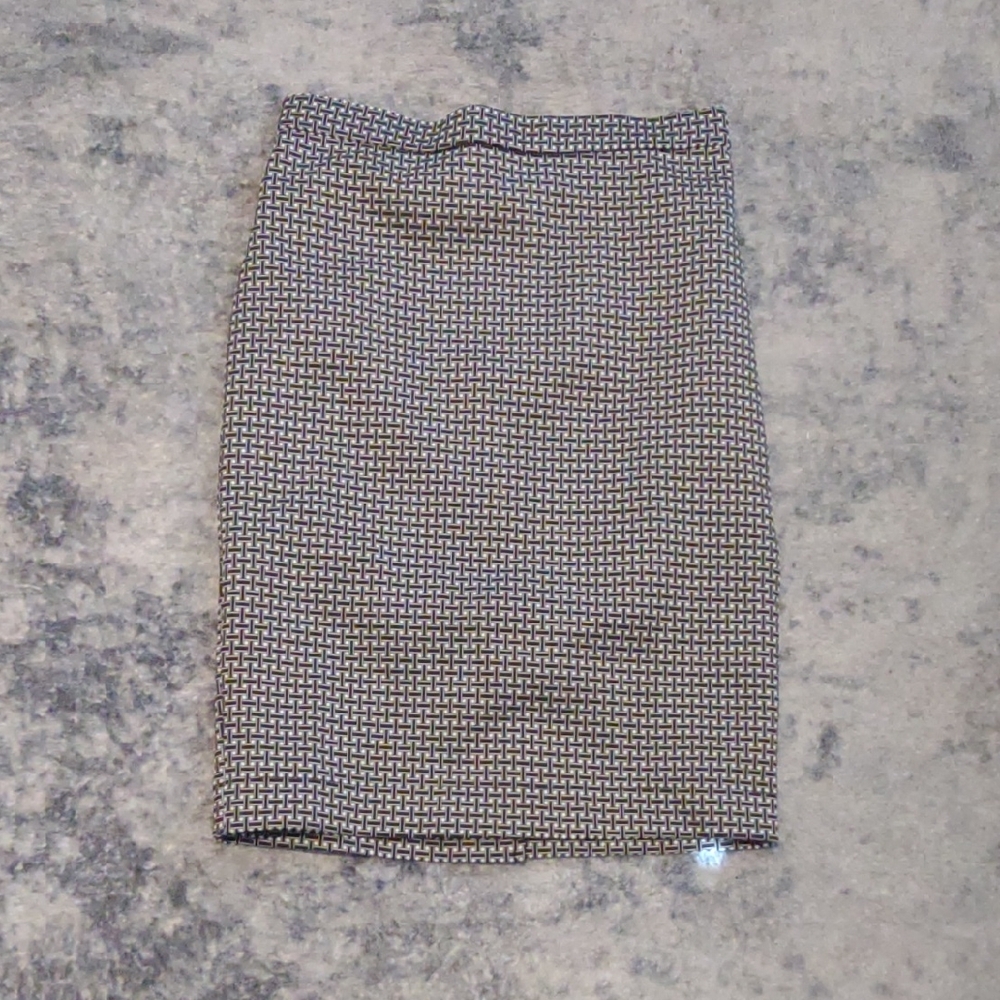 Ann Taylor | Black and White Pencil Skirt Knee-Length